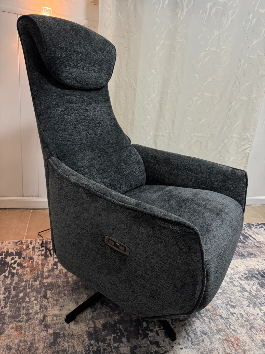 Modern Gray Swivel Electric Recliner .