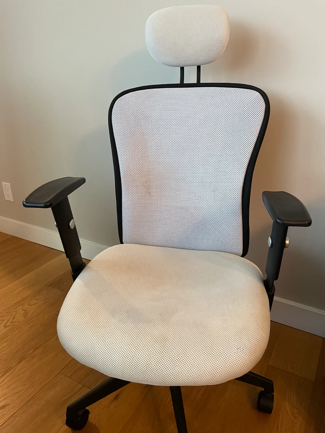Ergonomic Office Chair - White & Black