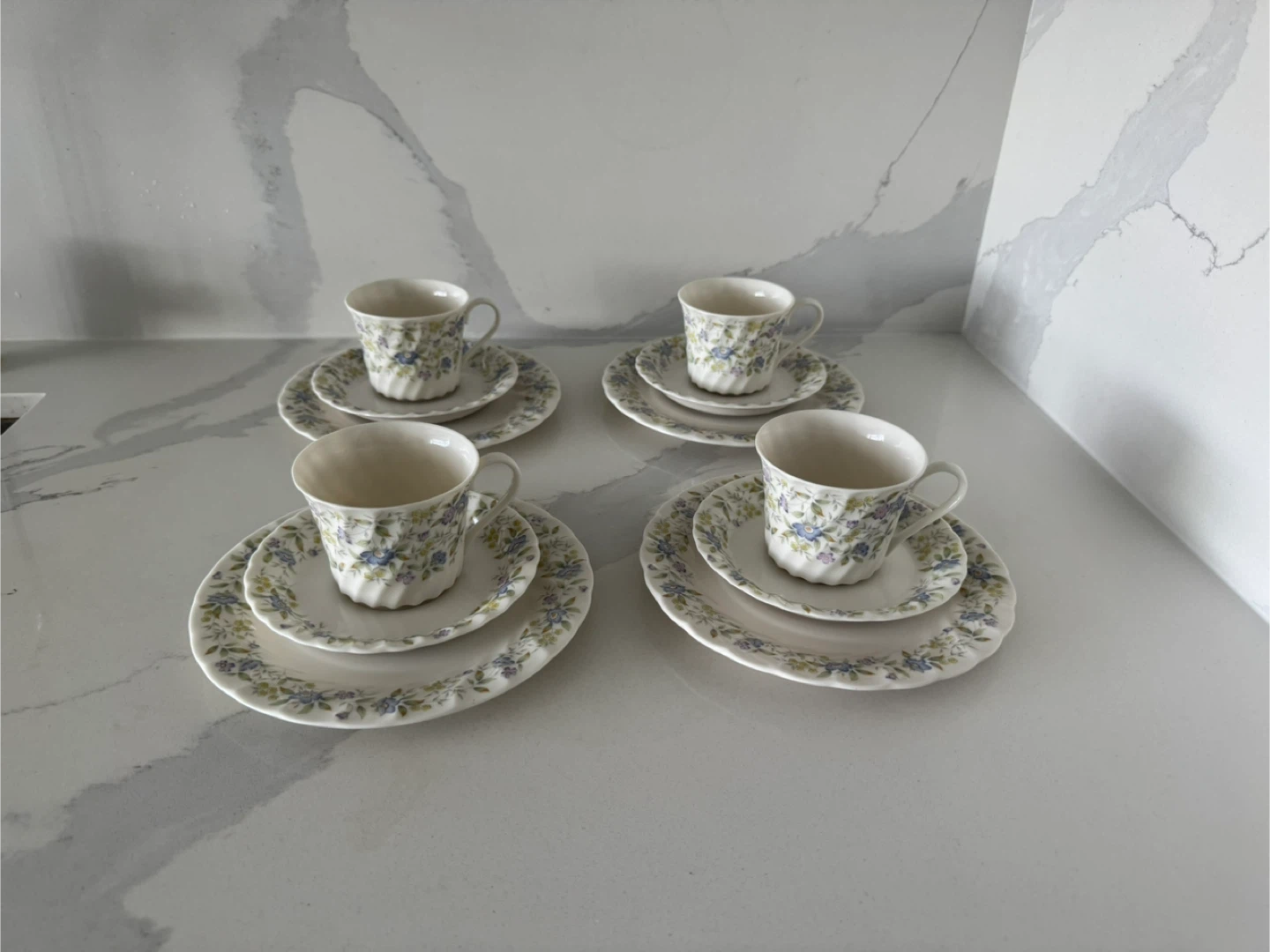 Tea Cup and Saucer Set (4) - photo 3