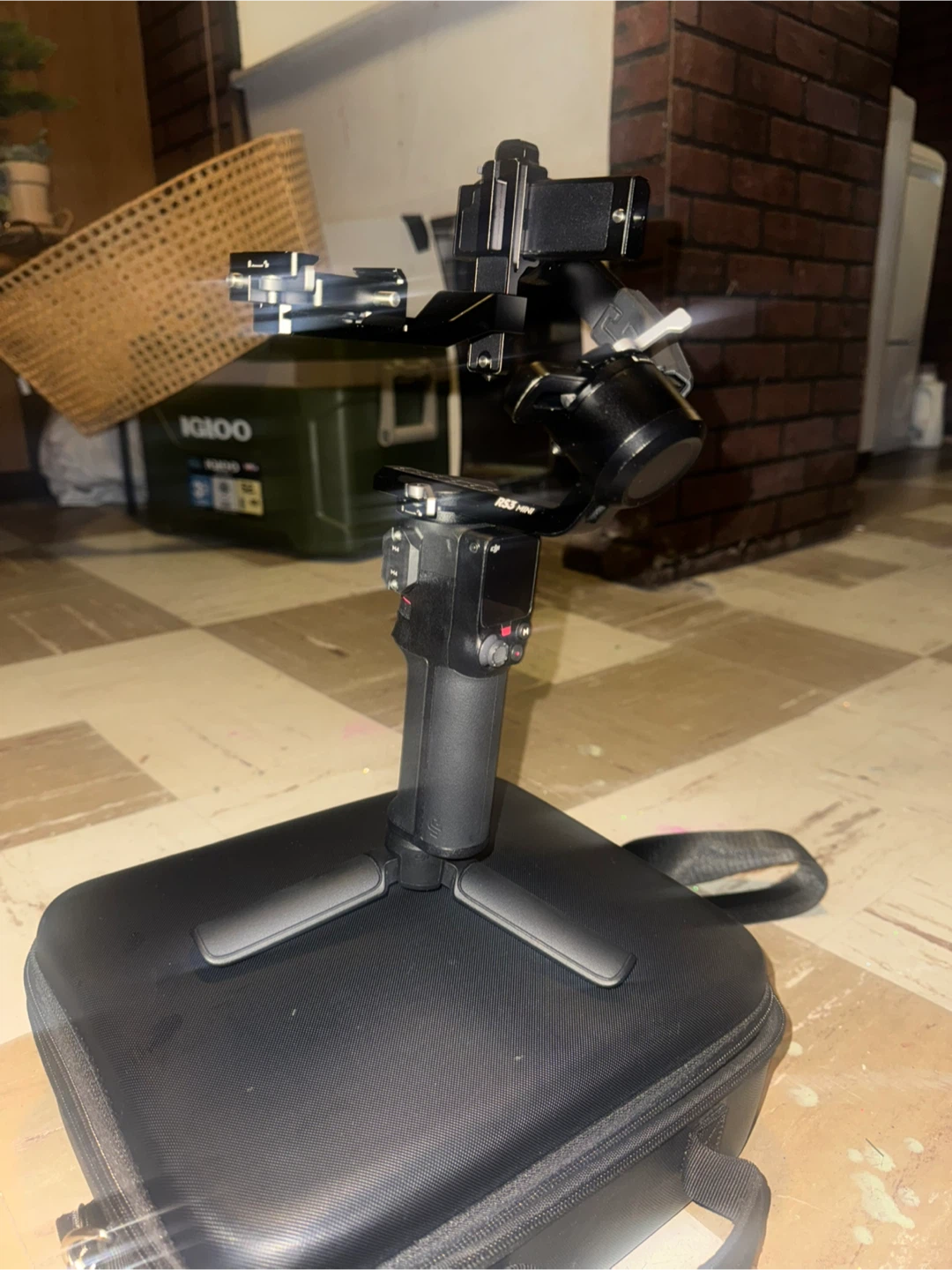 DJI RS 3 Mini Gimbal Stabilizer - Like New! - photo 2