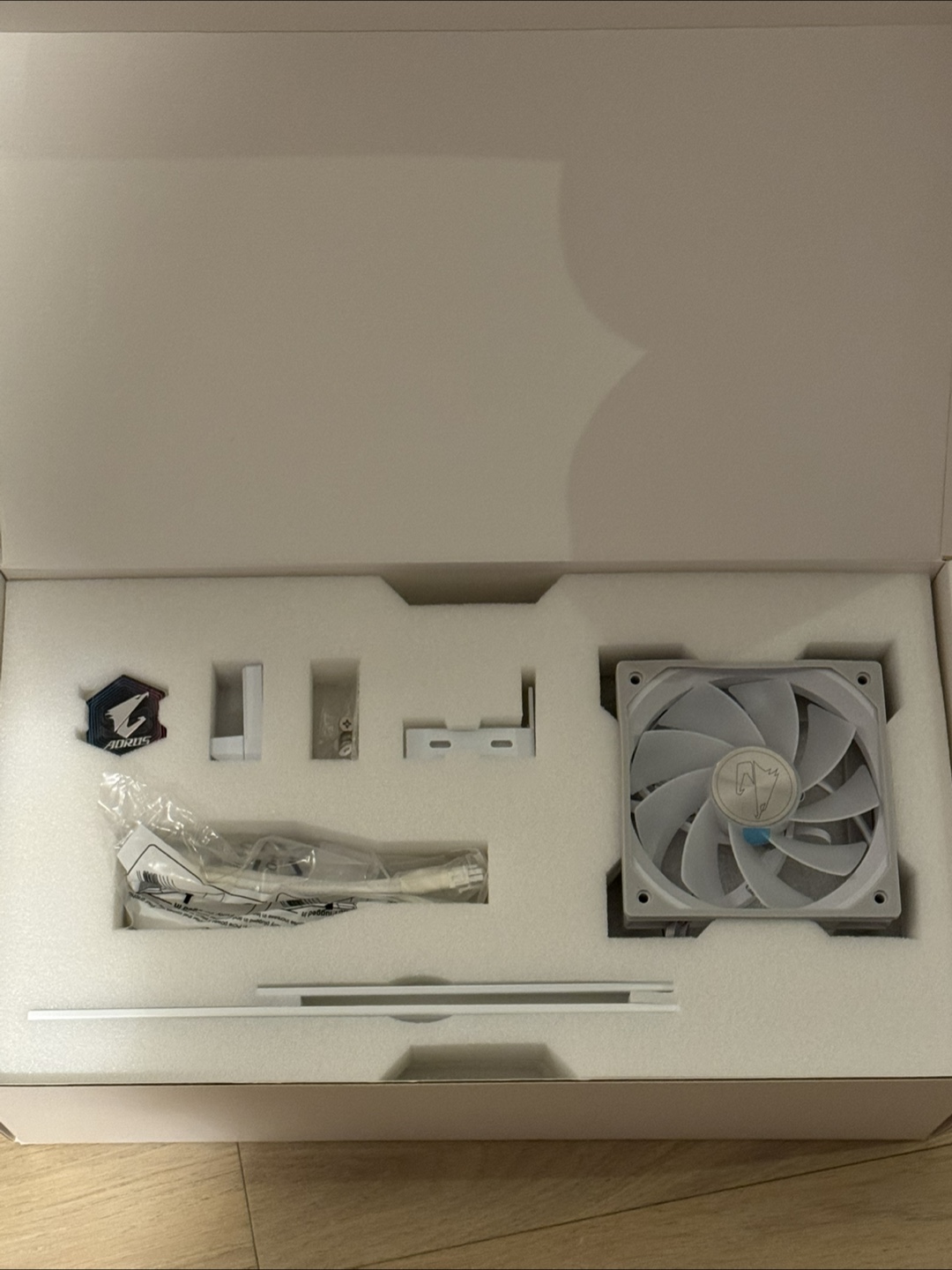Gigabyte AORUS master ice GeForce RTX 5090- NEW - photo 4