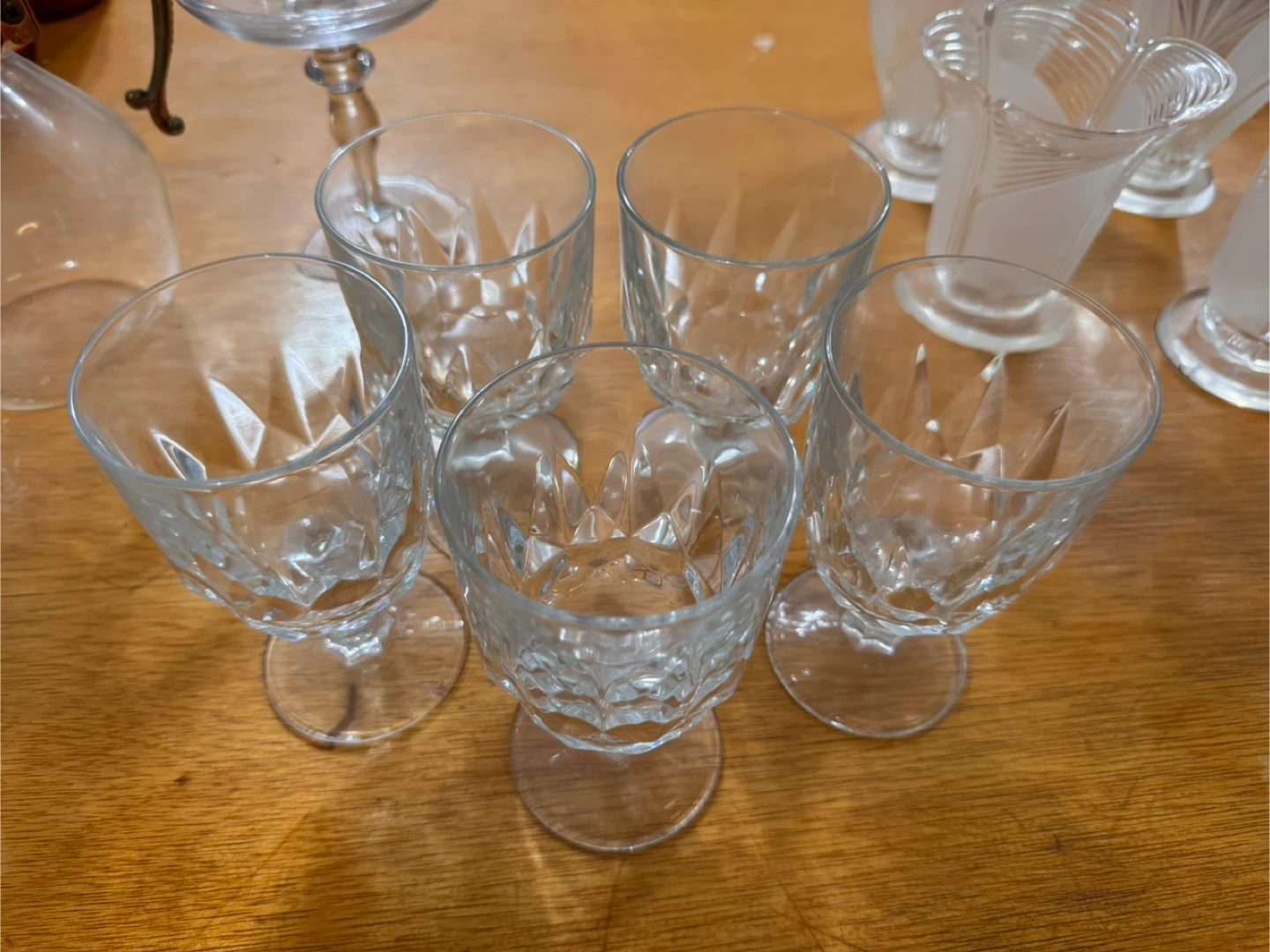 Valentines Sale! Set of 5 Clear Glass Wine Glasses 🥕 - photo 2