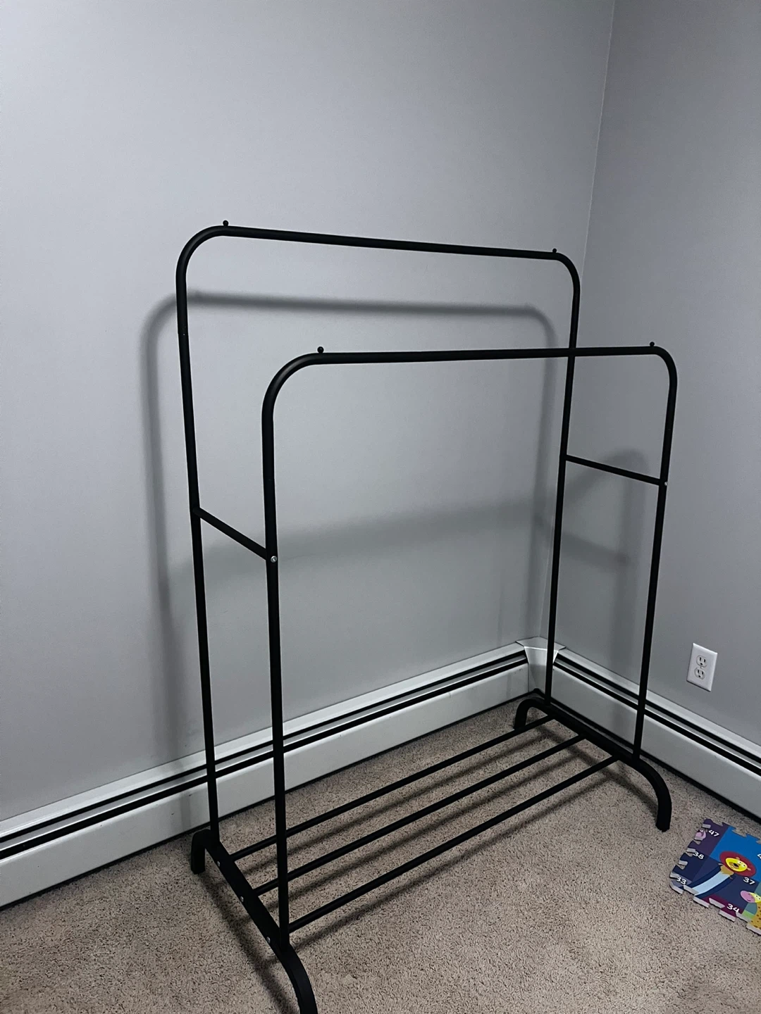 Black Metal Garment Rack - photo 2
