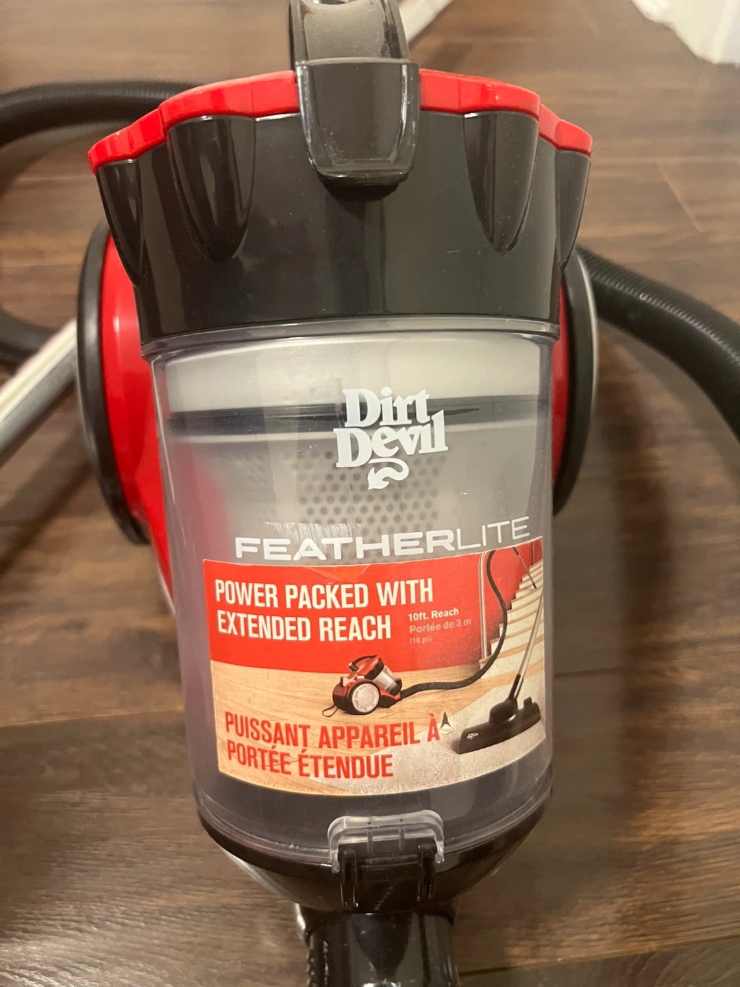 Dirt Devil Featherlite Bagless Vacuum - photo 3