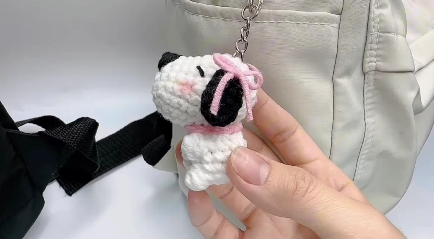 Crochet Snoopy Couple Keychains - photo 4