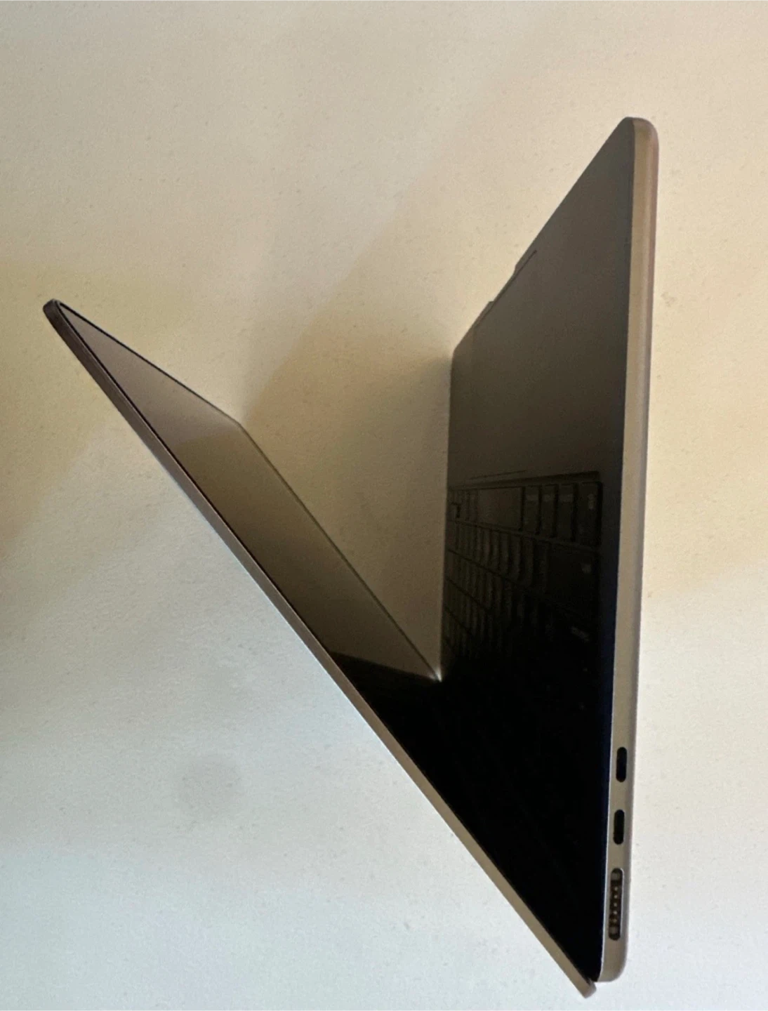 Apple MacBook Air 13" 2022 M2 512GB 16GB RAM - photo 3