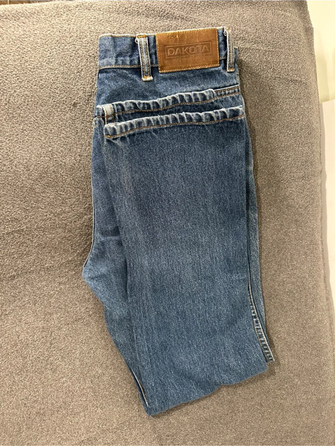 Dakota Jeans - Size 32x34