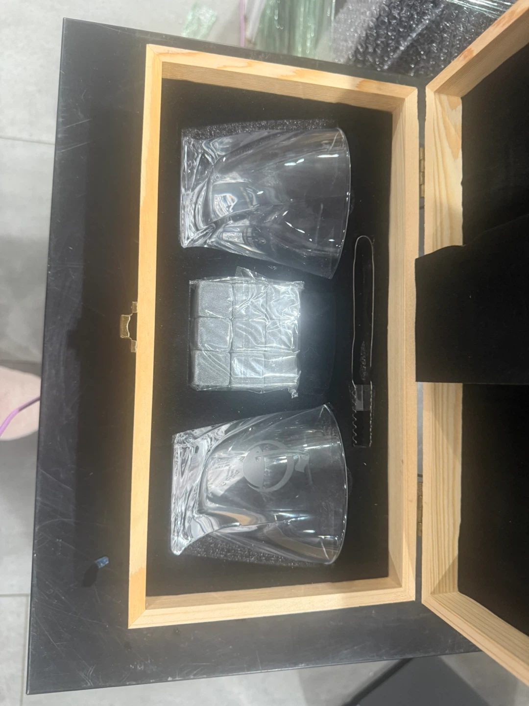 AM Colt Trips Whiskey Set in Wooden Box - photo 2