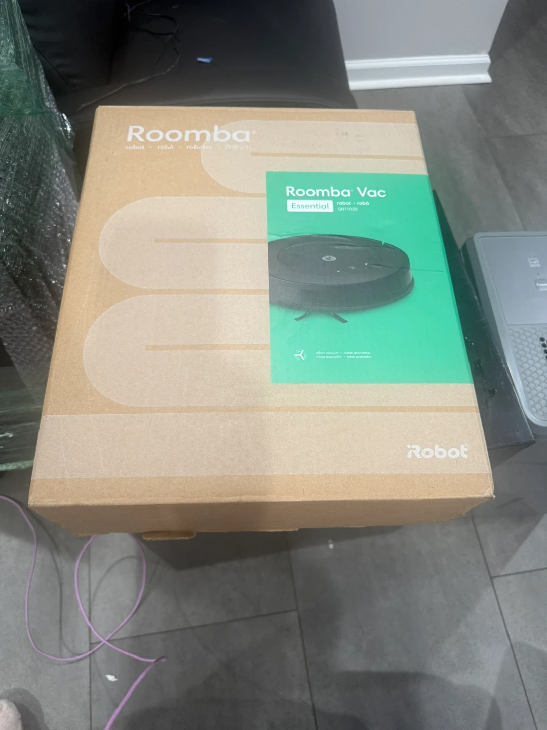 Roomba Vac Essential - Robot Vacuum
