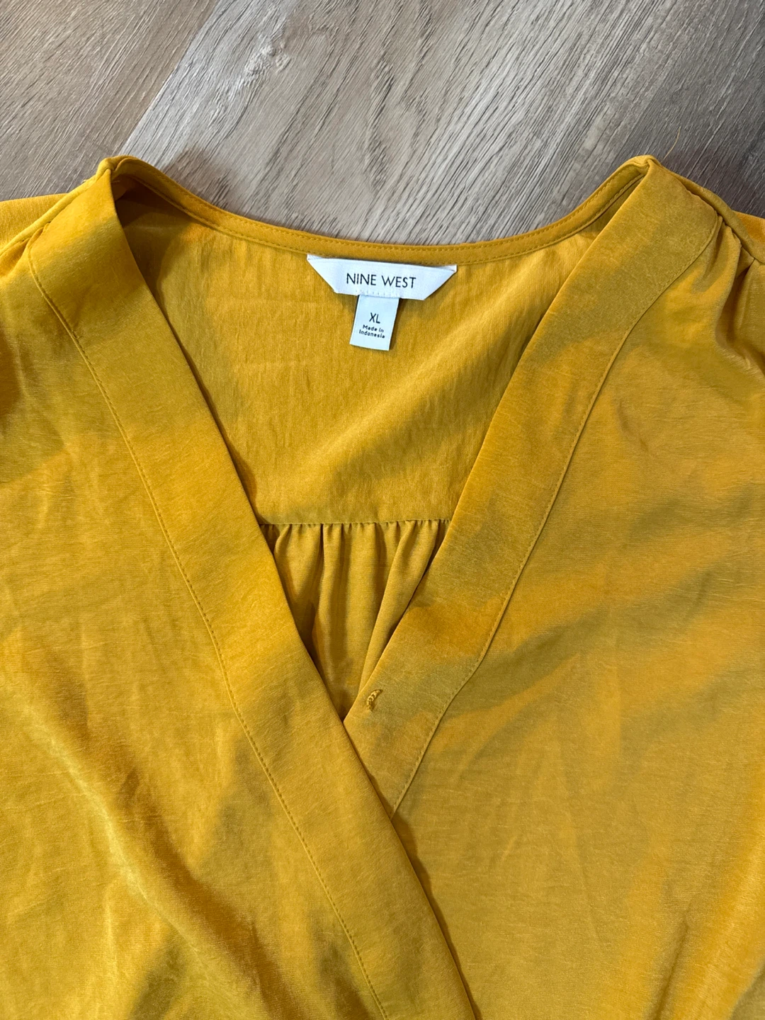 Nine West Gold Wrap Top - Size XL - photo 2