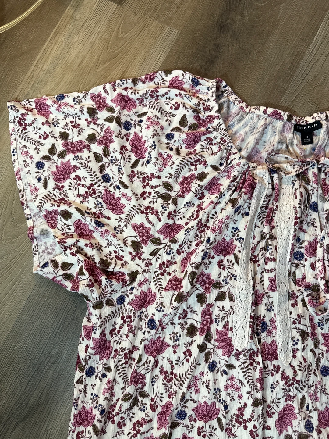 Torrid Floral Print Top, Size 3 (22-24) - photo 3