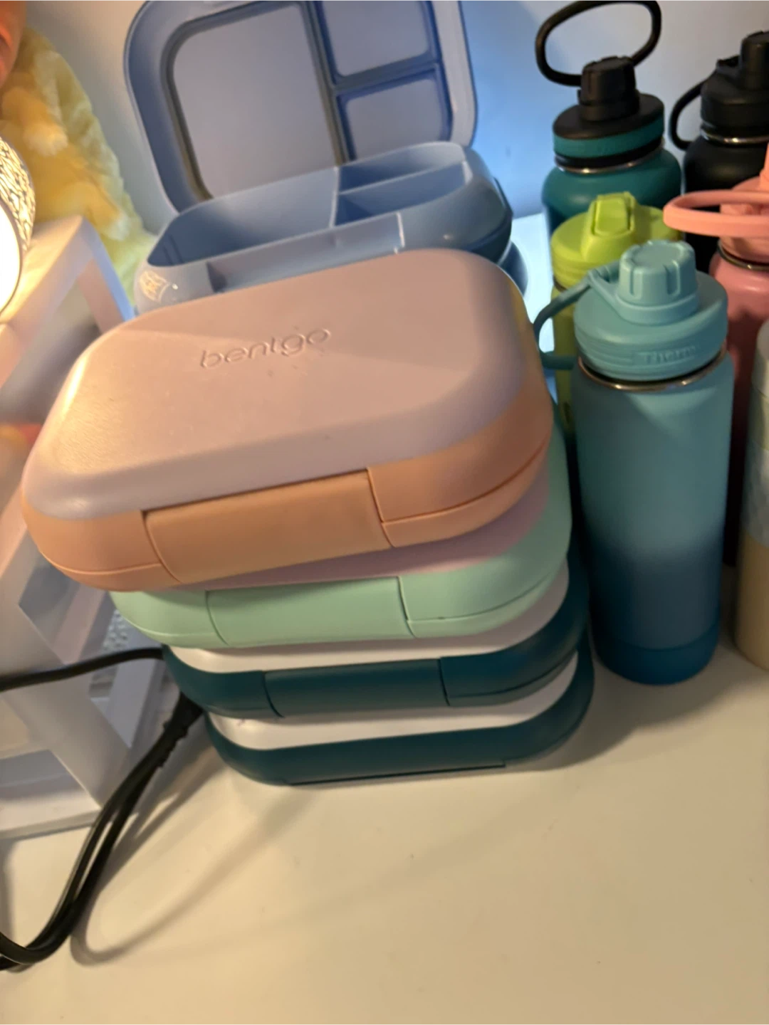 Bentgo Lunch Boxes - Variety of Colours - photo 2