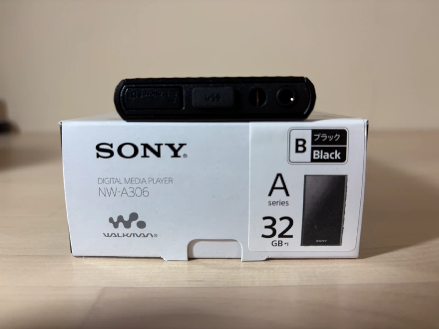 Like New Sony NW-A306 Walkman Digital Media Player (Black/32GB) - photo 5