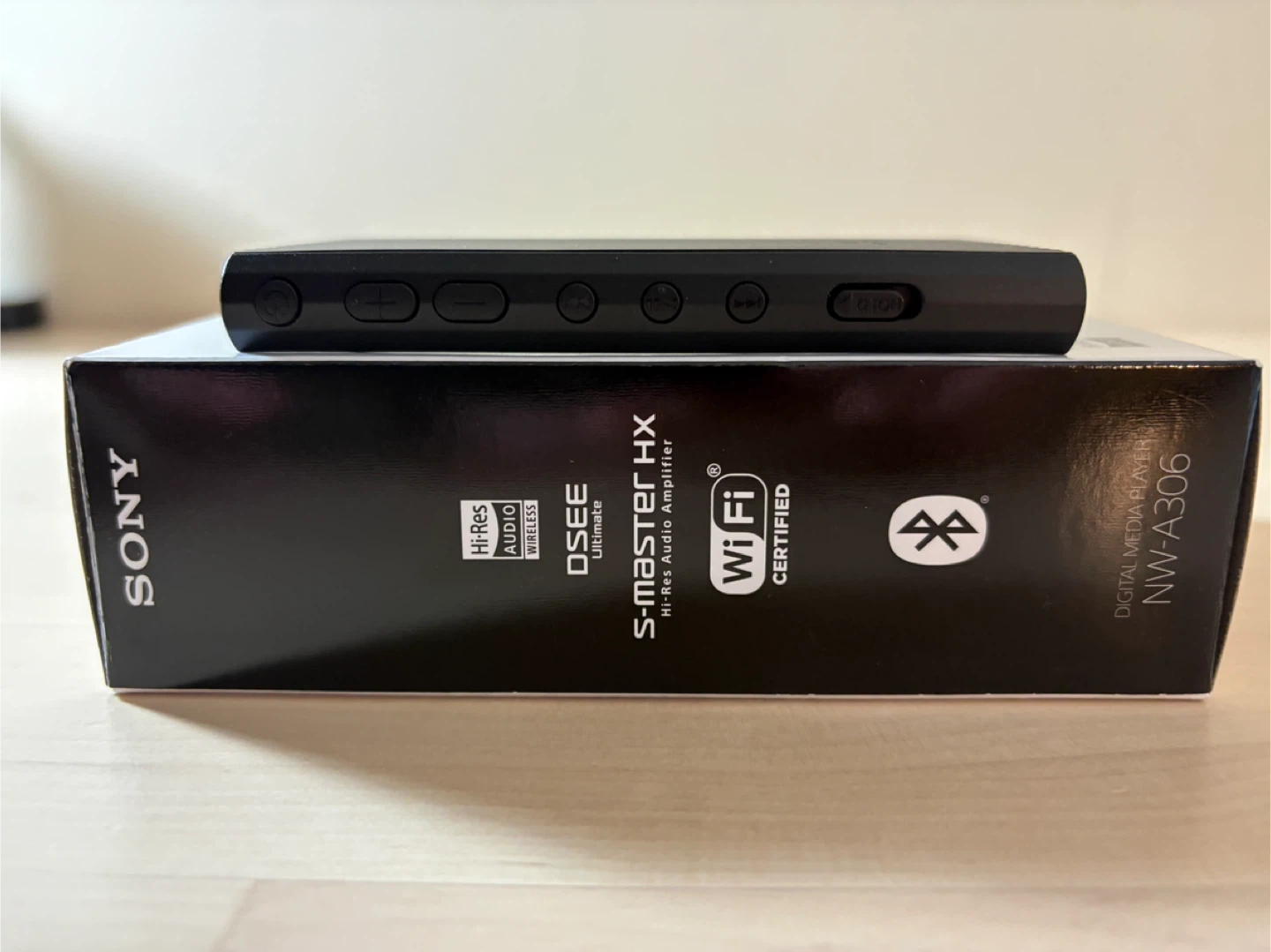 Like New Sony NW-A306 Walkman Digital Media Player (Black/32GB) - photo 4