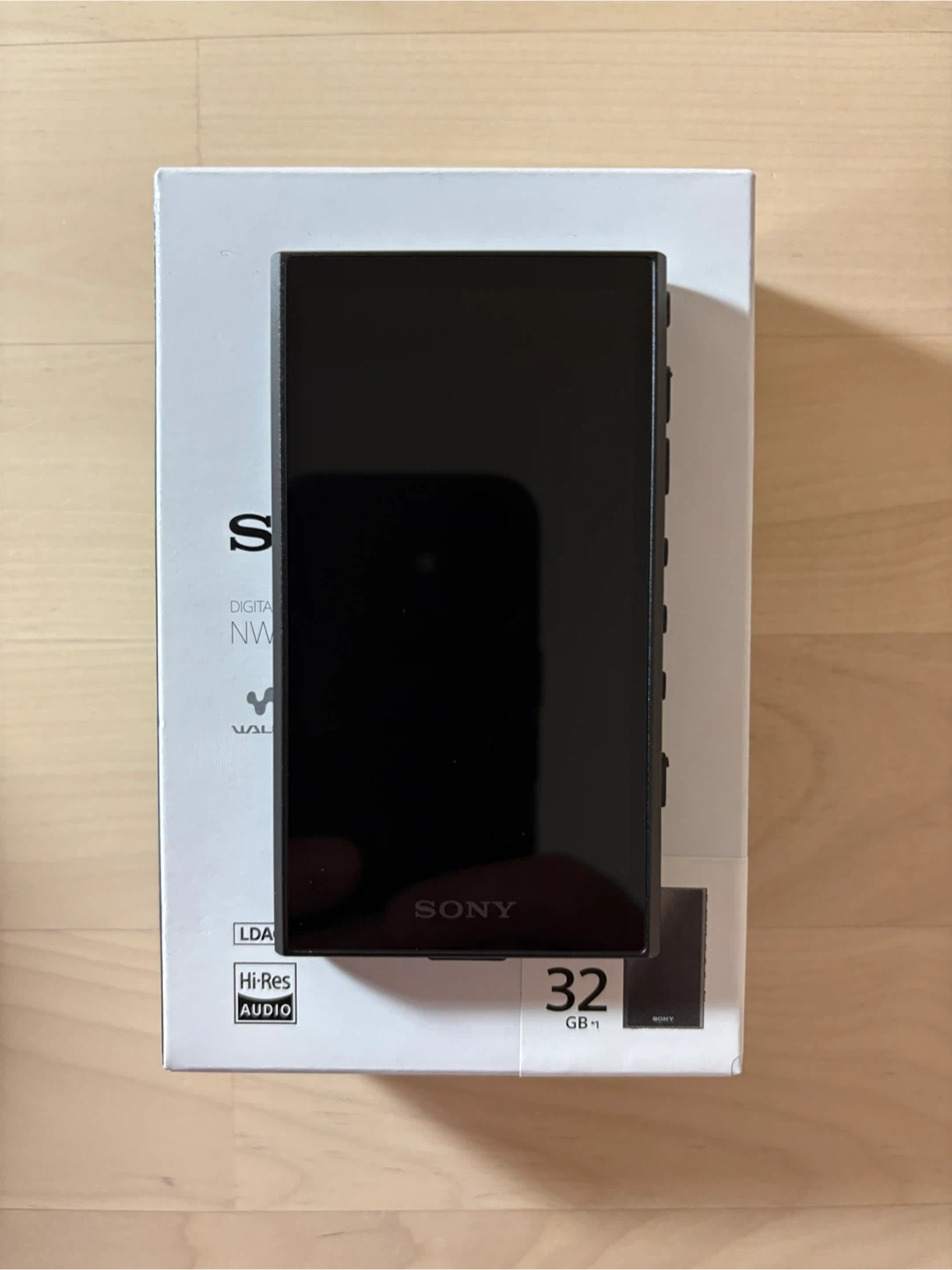 Like New Sony NW-A306 Walkman Digital Media Player (Black/32GB) - photo 2