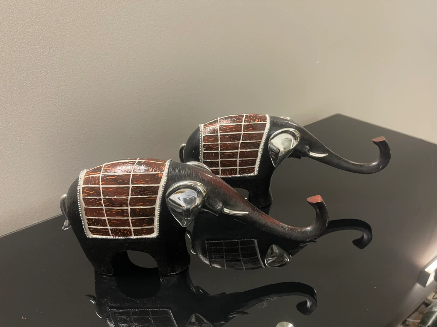 Home Decor Items- elephants 🥕