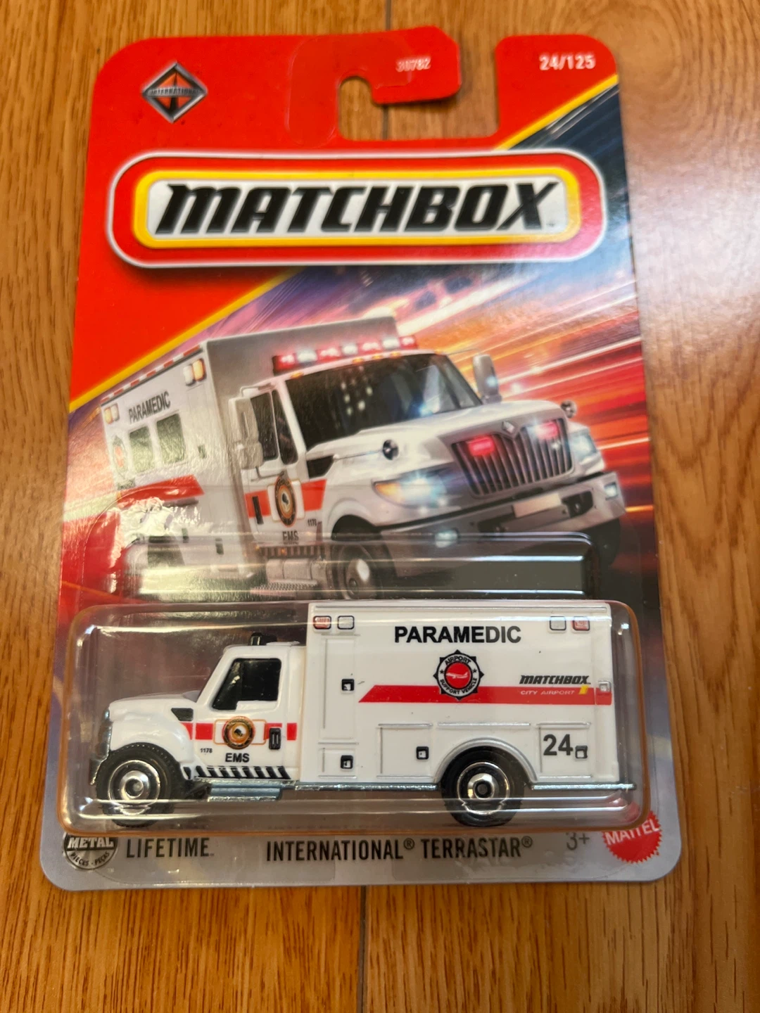 Matchbox International Terrastar Paramedic EMS