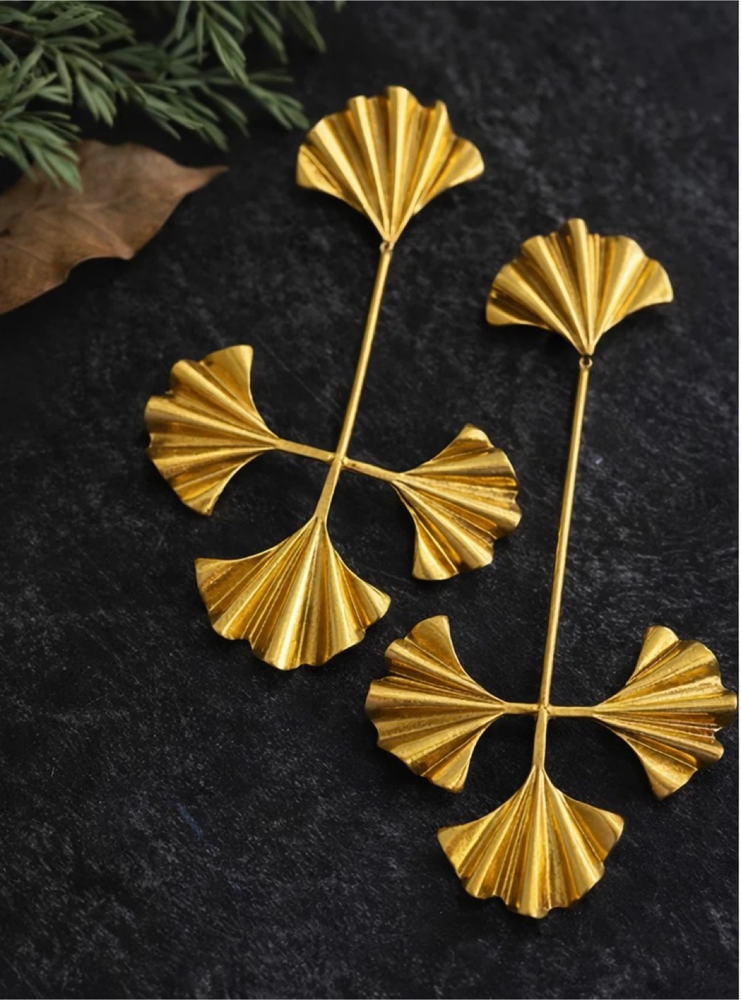 Amama Large Fashion Earrings - photo 2