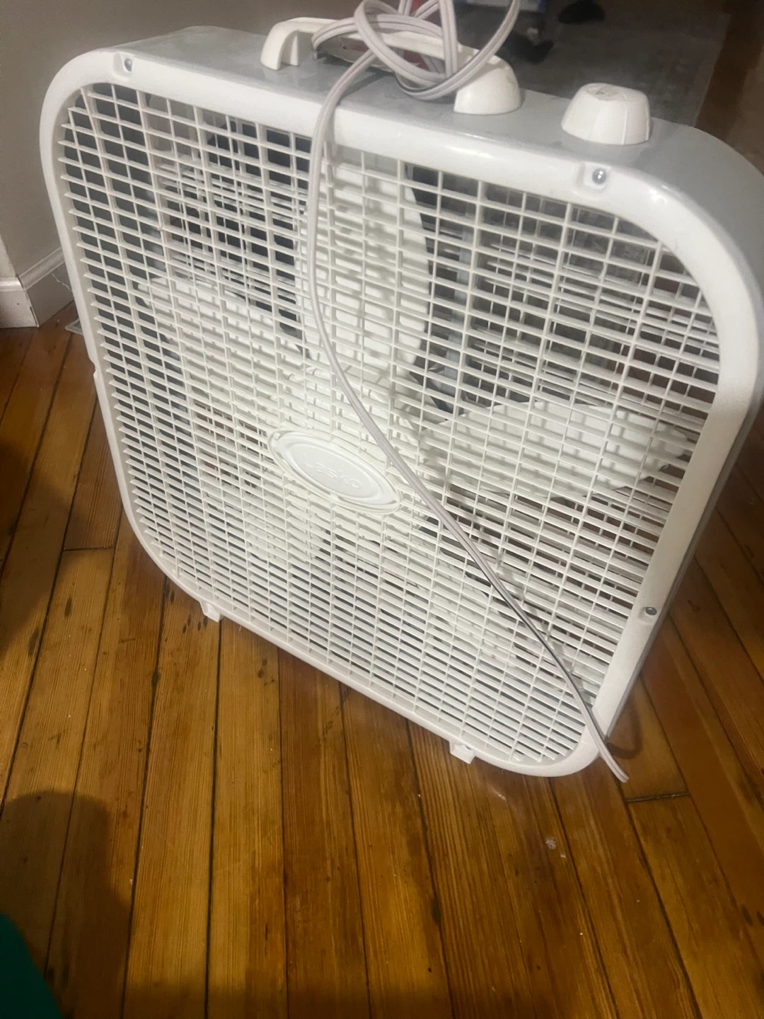 Lasko White Box Fan