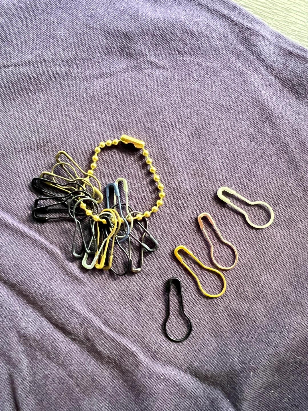 Round bottom safety pins