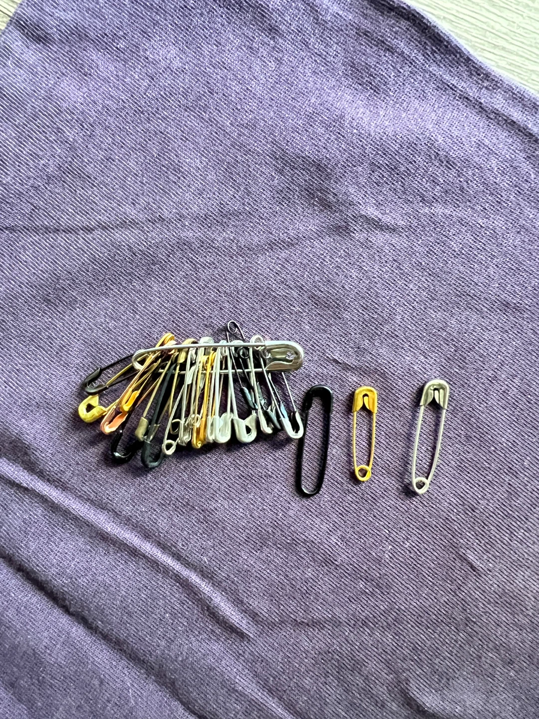 Small safety pins