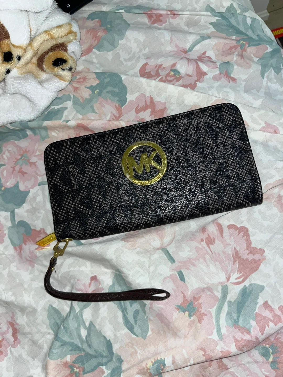 Michael Kors Wristlet Wallet - photo 3