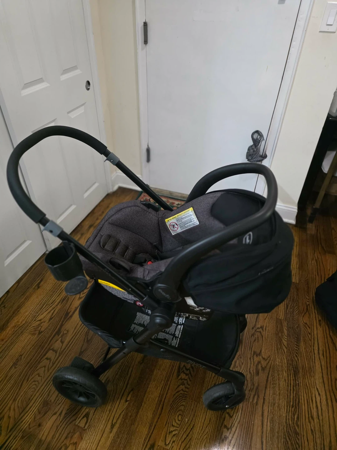 Evenflo Pivot Travel System - photo 4