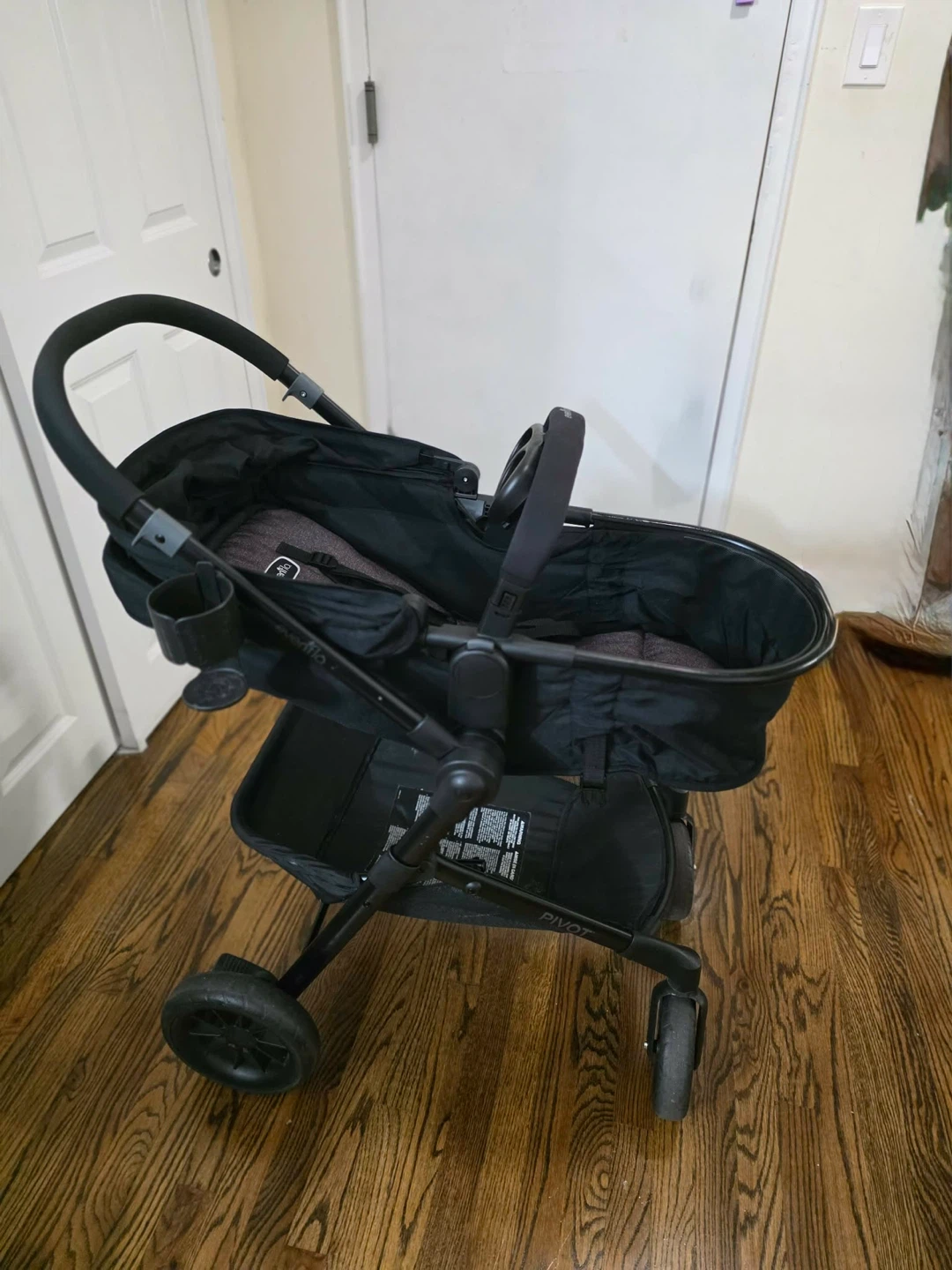 Evenflo Pivot Travel System - photo 5