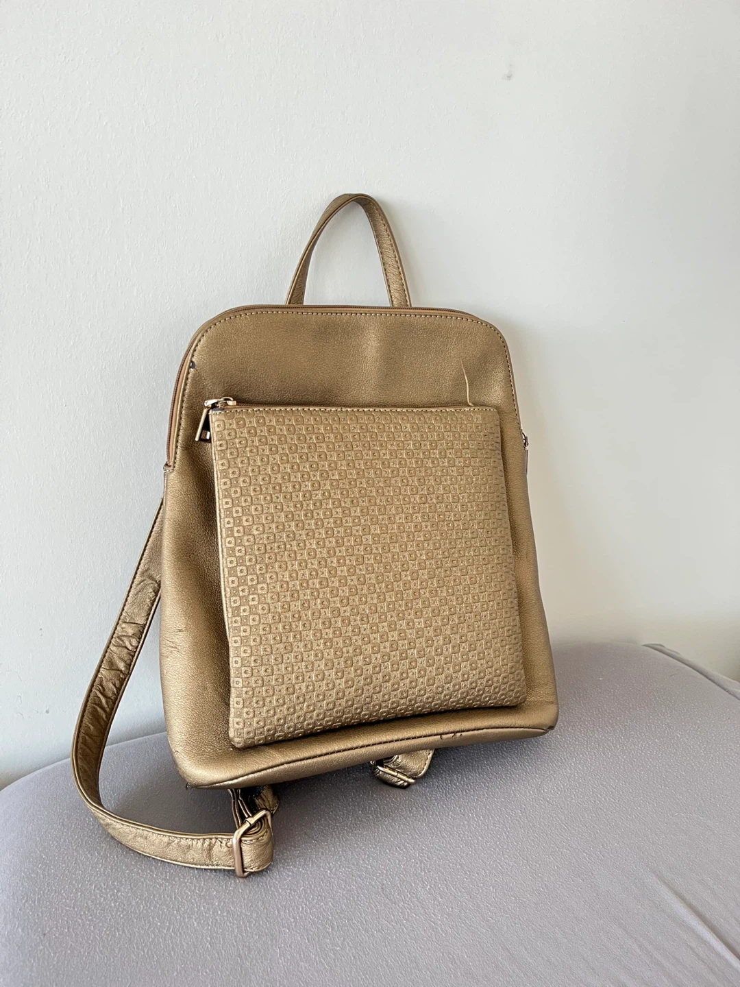 Gold Backpack 🥕