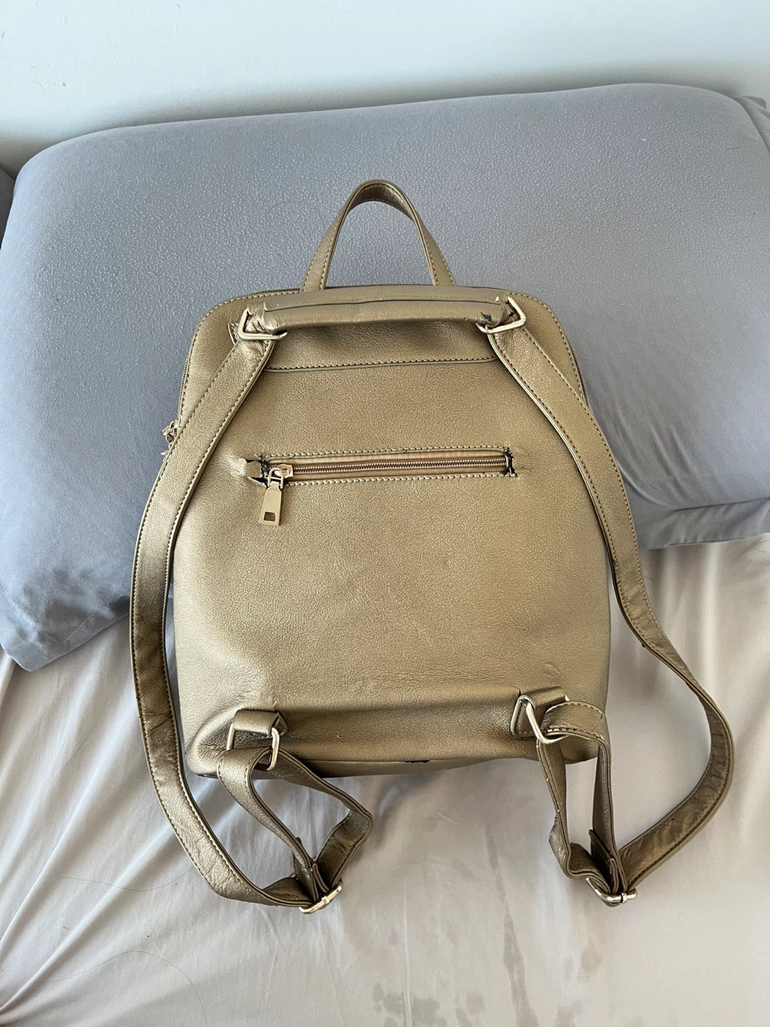Gold Backpack 🥕 - photo 3