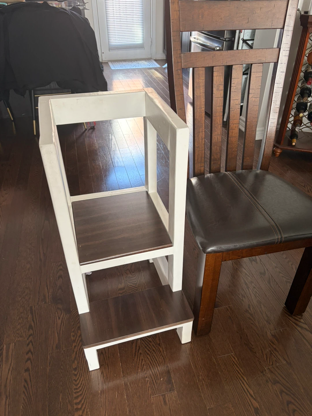 Kids Learning Tower - Kitchen Helper Stool - photo 3