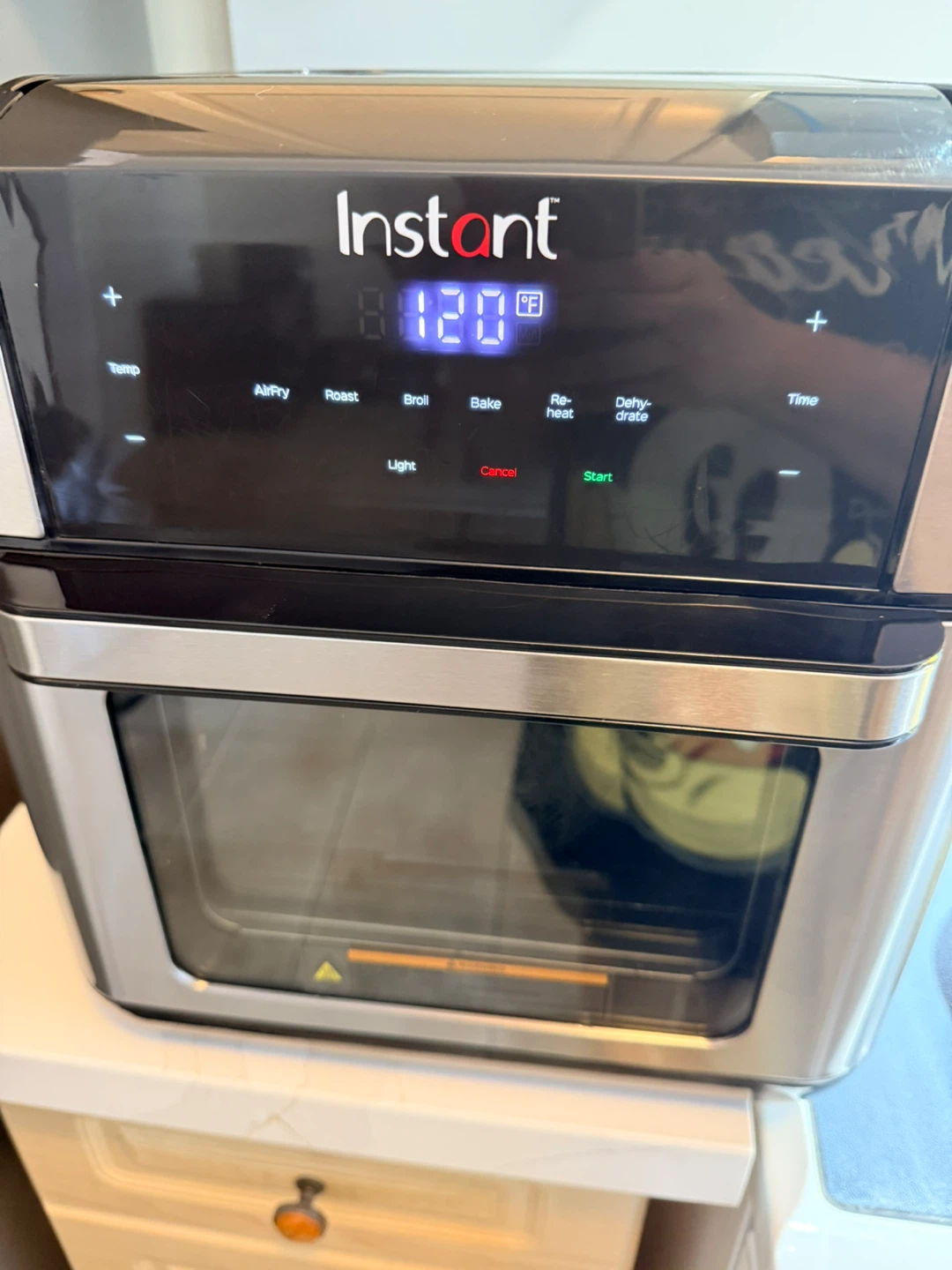 Instant Vortex Plus 10 Quart Air Fryer Oven - photo 2