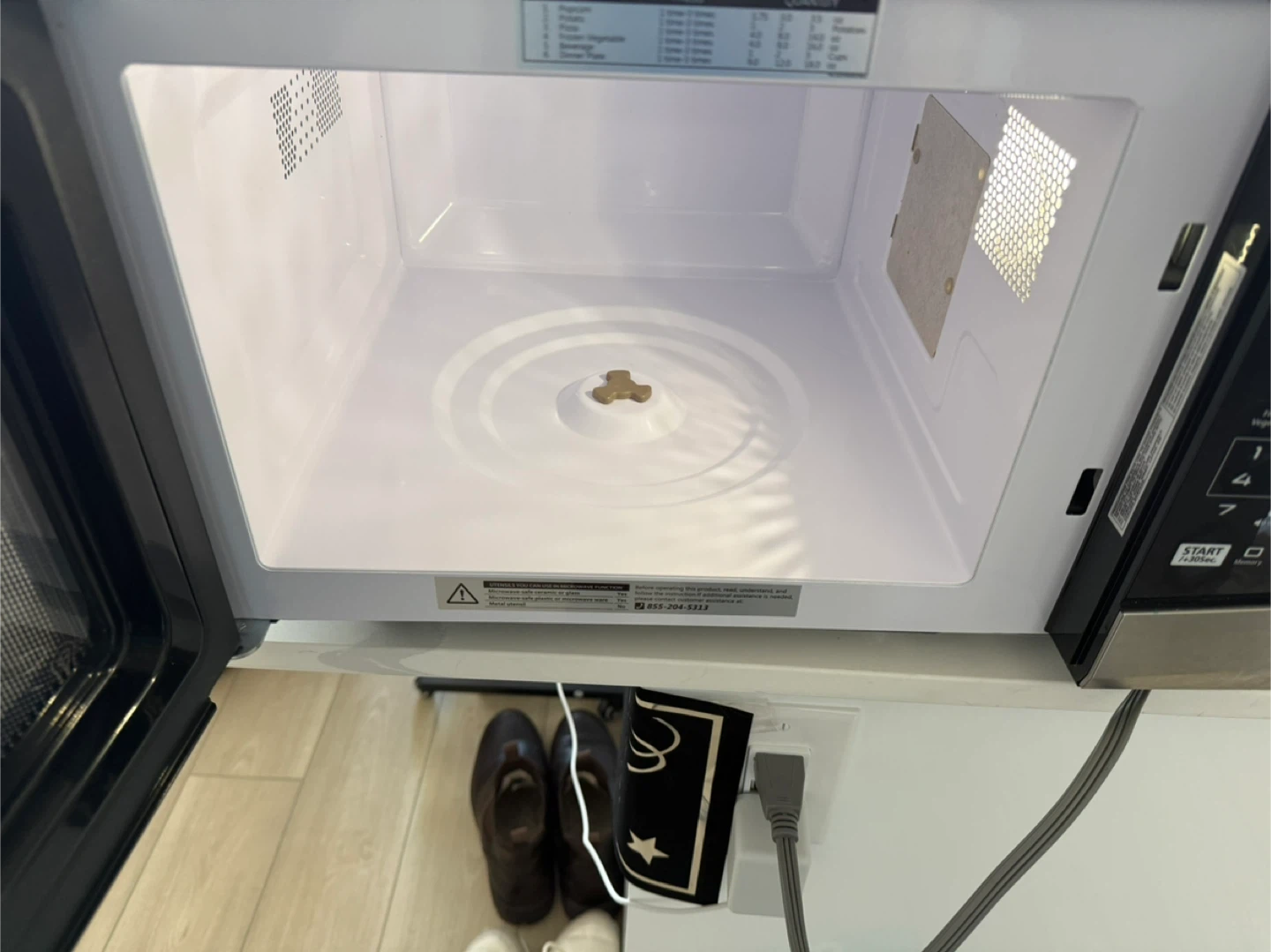 Toshiba Microwave Oven 🥕 - photo 2