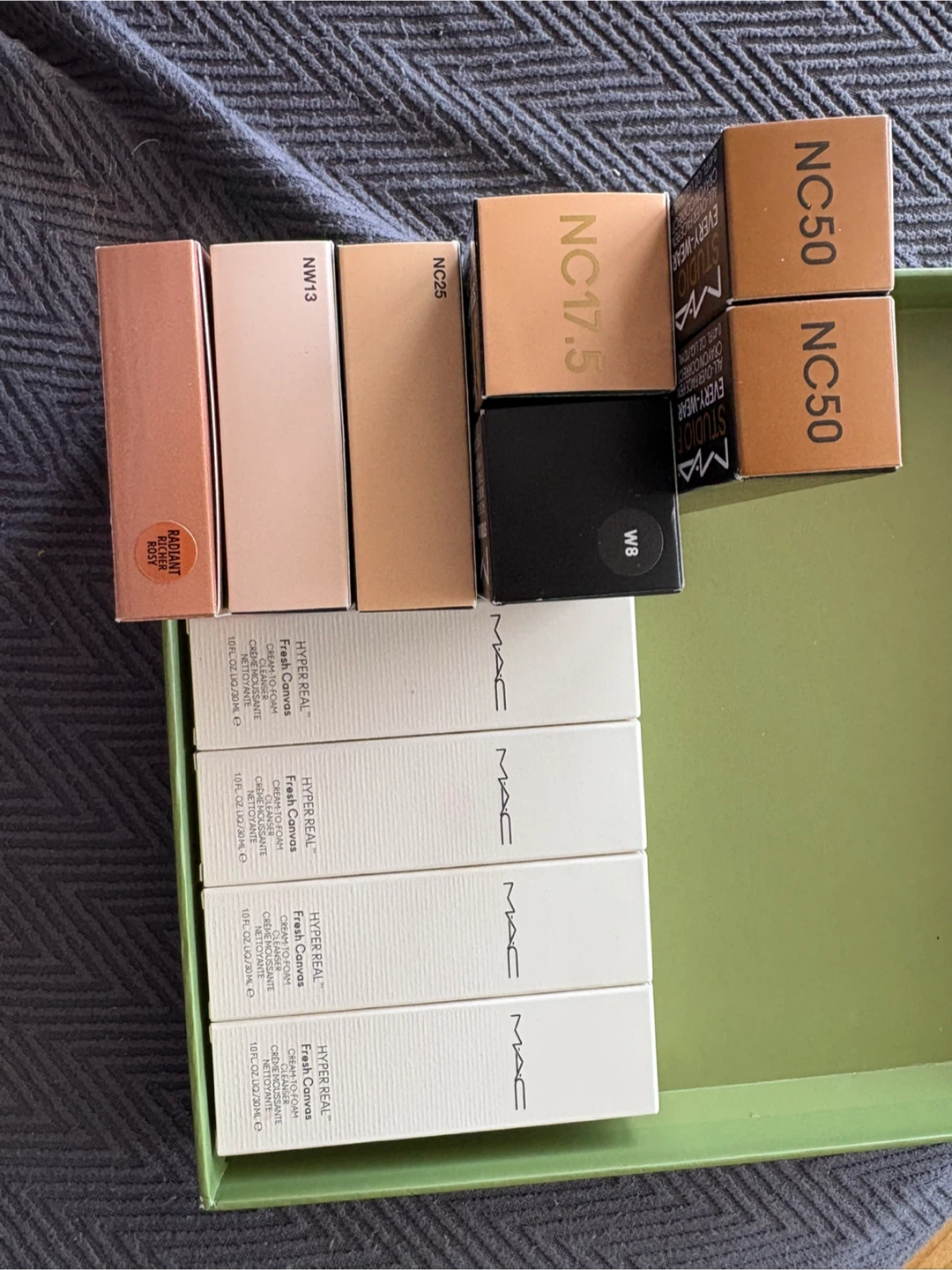 Mac face product bundle - photo 2
