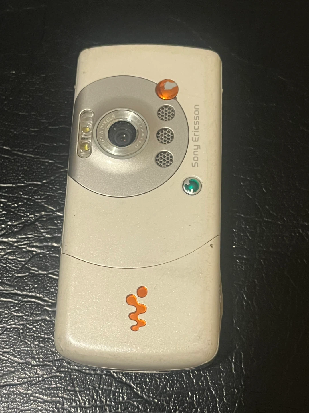Sony Ericsson W810i Walkman Phone - photo 3