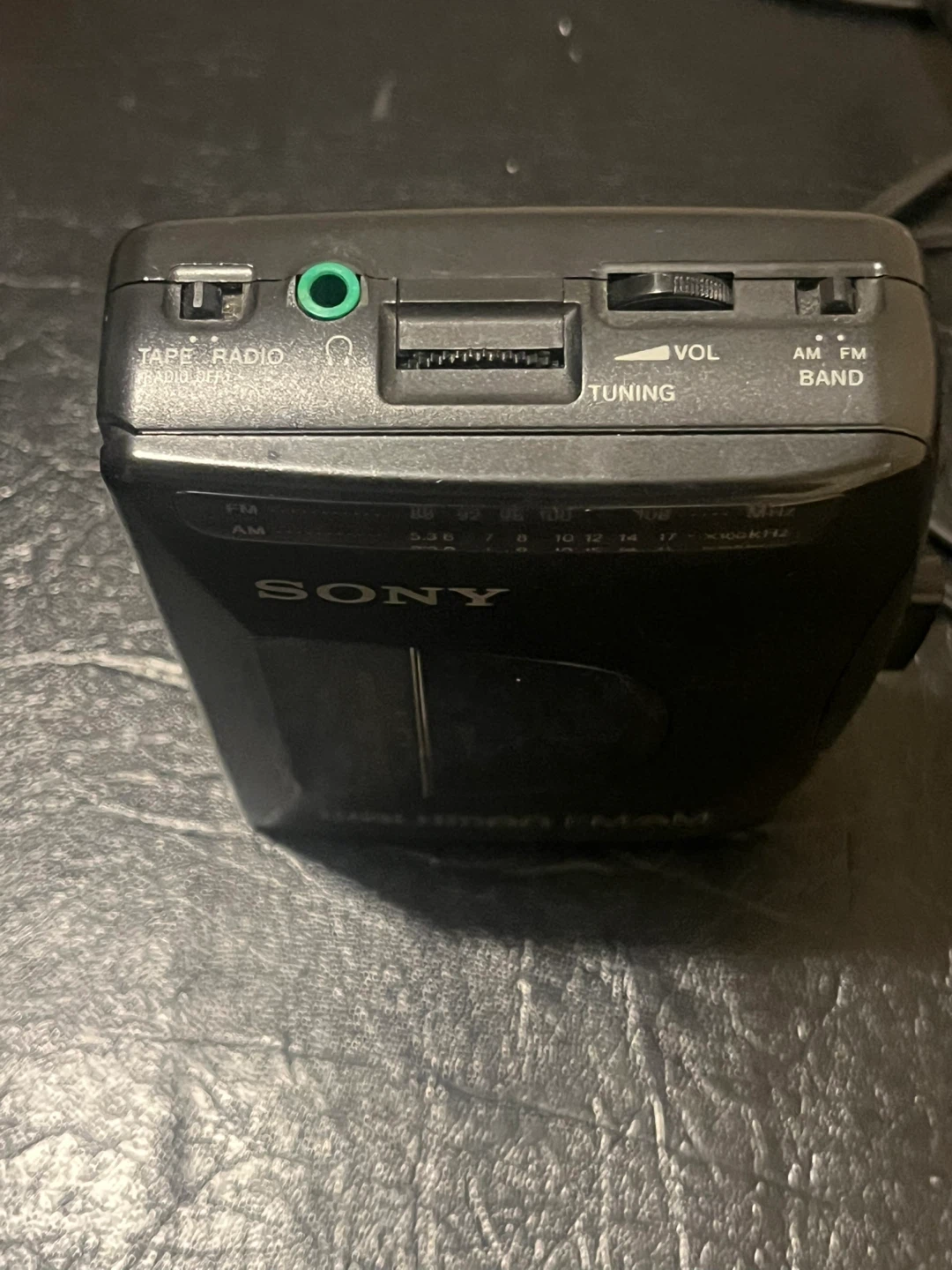 Sony Walkman FM/AM Radio Cassette Player - photo 2