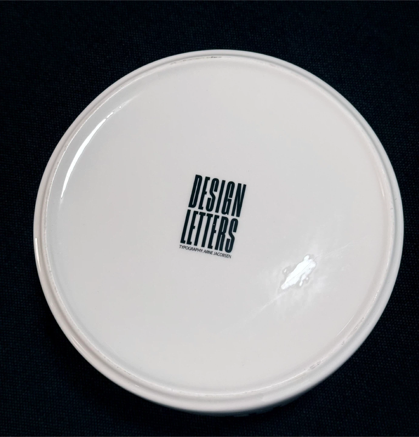 ARNE JACOBSEN DESIGN LETTER Large Porcelain Bowl - photo 3
