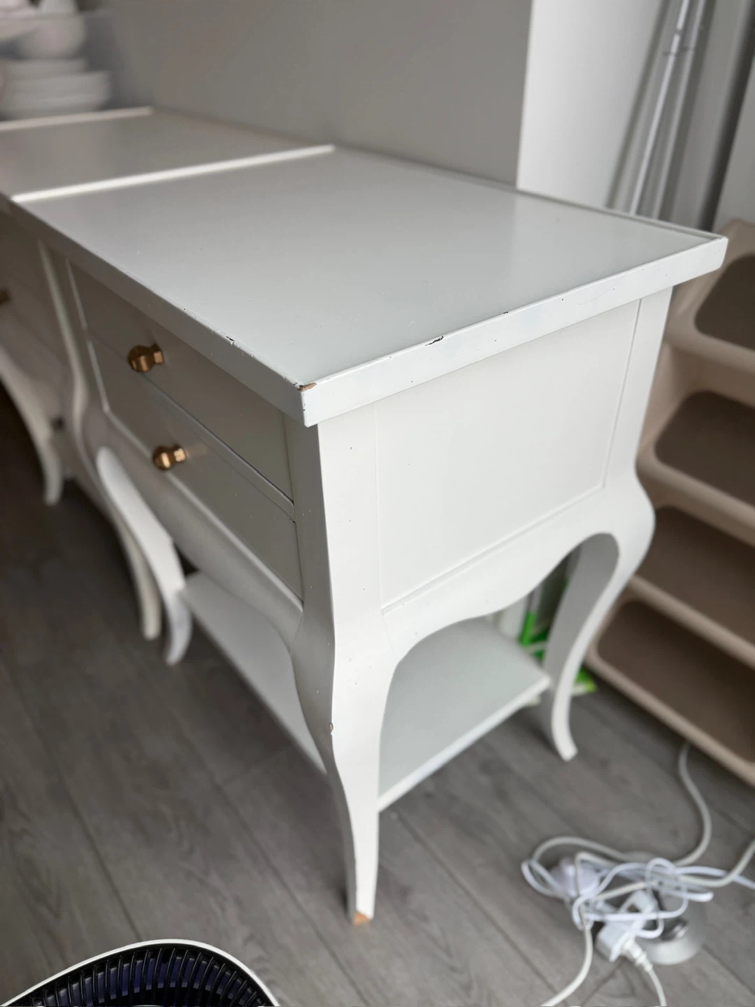 Set of two solid wood nightstands! - photo 3