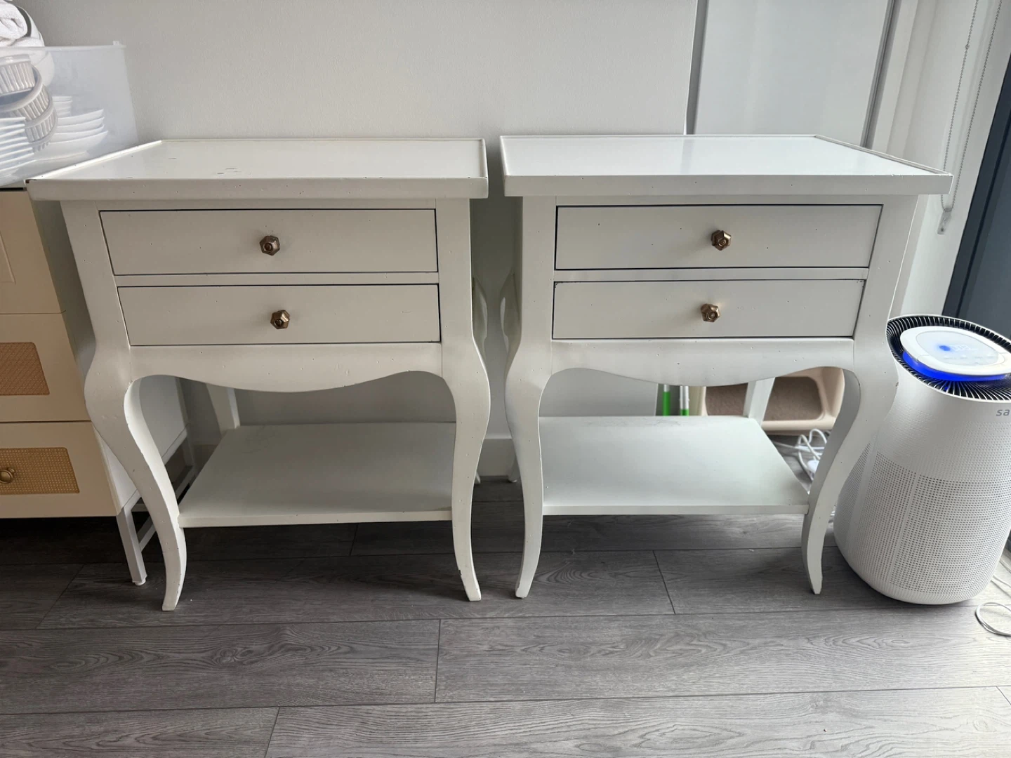 Set of two solid wood nightstands! - photo 2