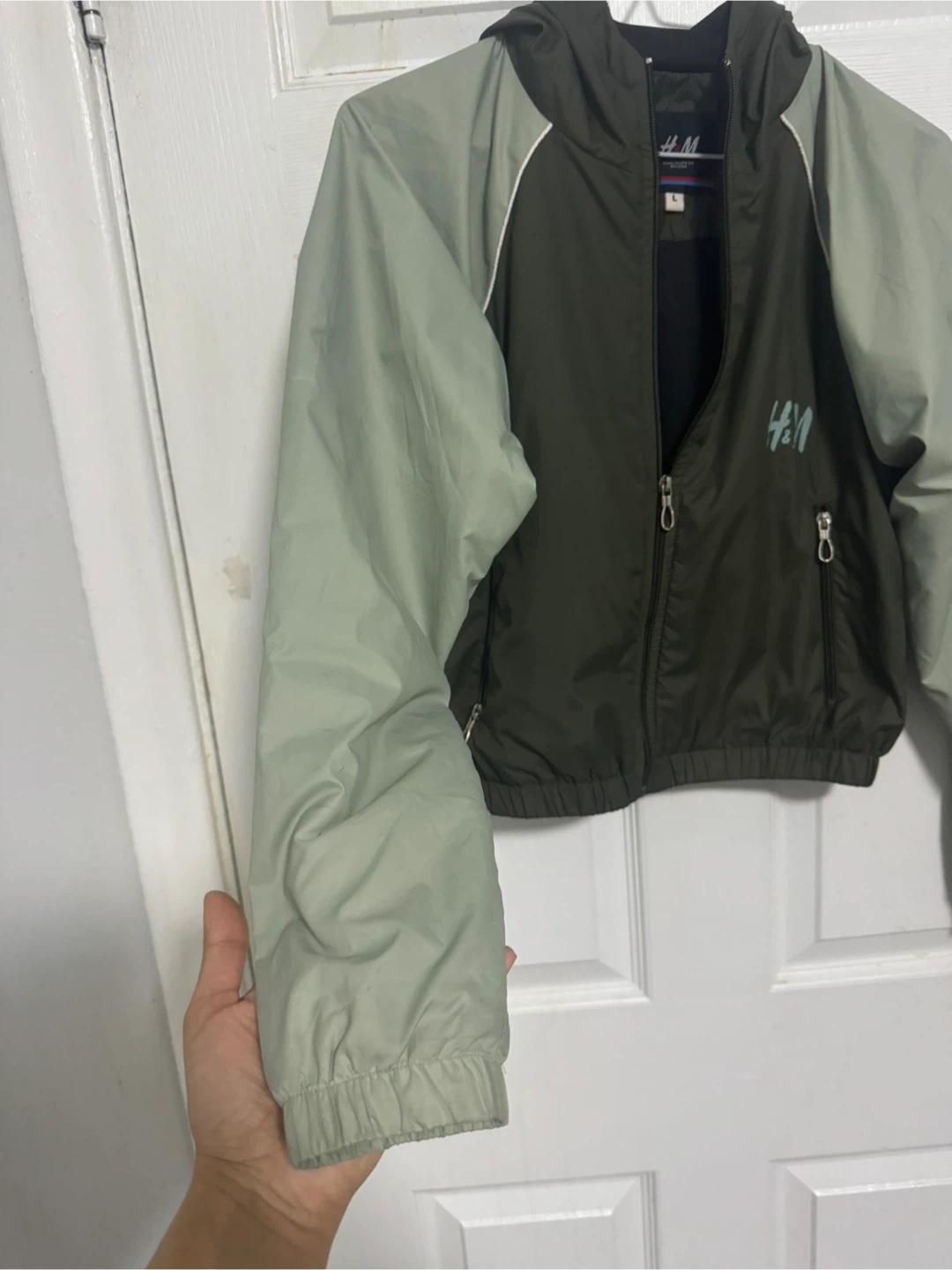 H&M Colour Block Hooded Jacket - Size L - photo 3