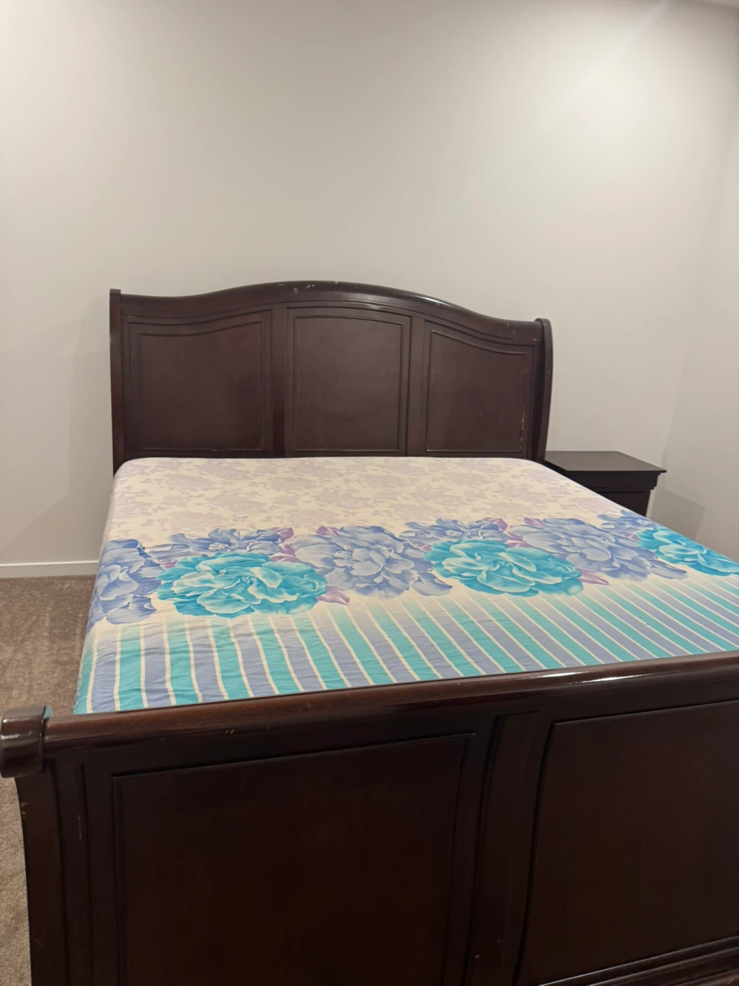 KING  Size Dark Wood Bed Frame - photo 5