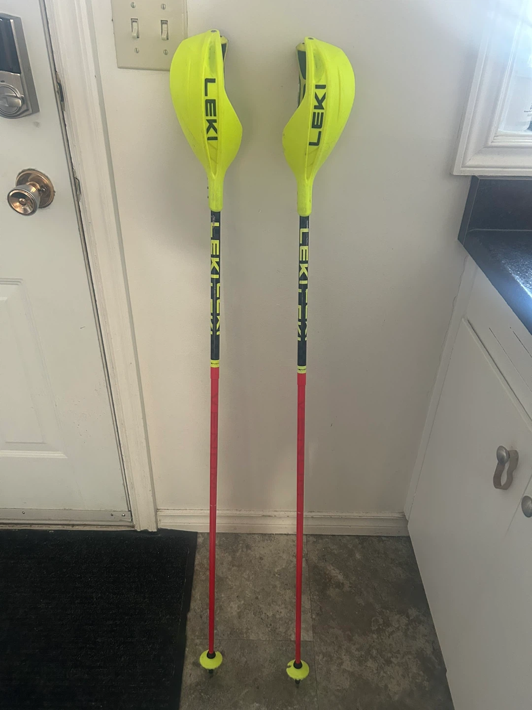 LEKI Venom SL 3D Ski Poles - Size 125 - photo 5
