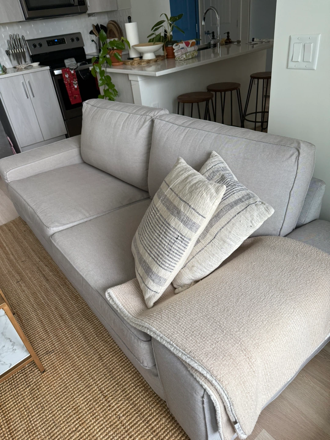 IKEA KIVIK couch - Comfortable Light Grey Sofa - photo 3