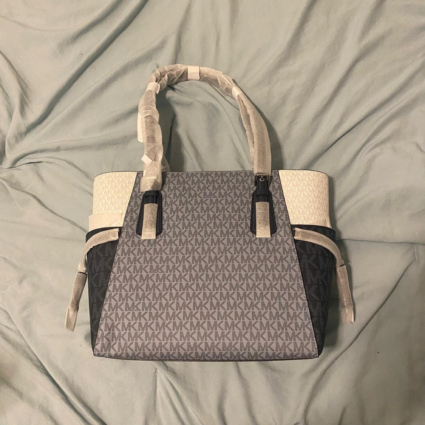 New Michael Kors Tote Bag - photo 3