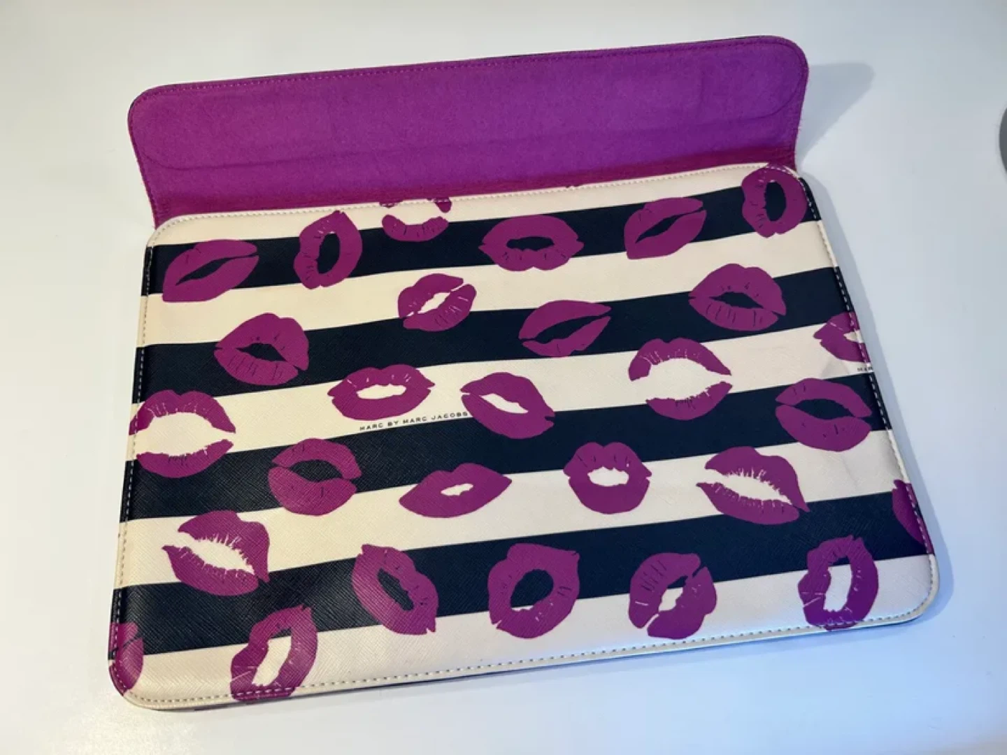 Marc by Marc Jacobs Laptop/Tablet Case - photo 2