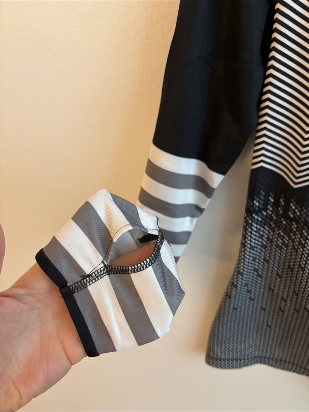 Nike Pro hooded long sleeve top - photo 4