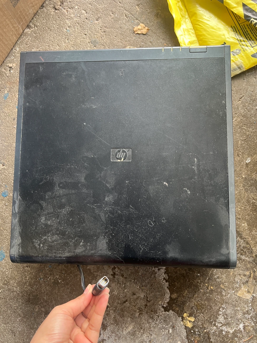 HP monitor riser