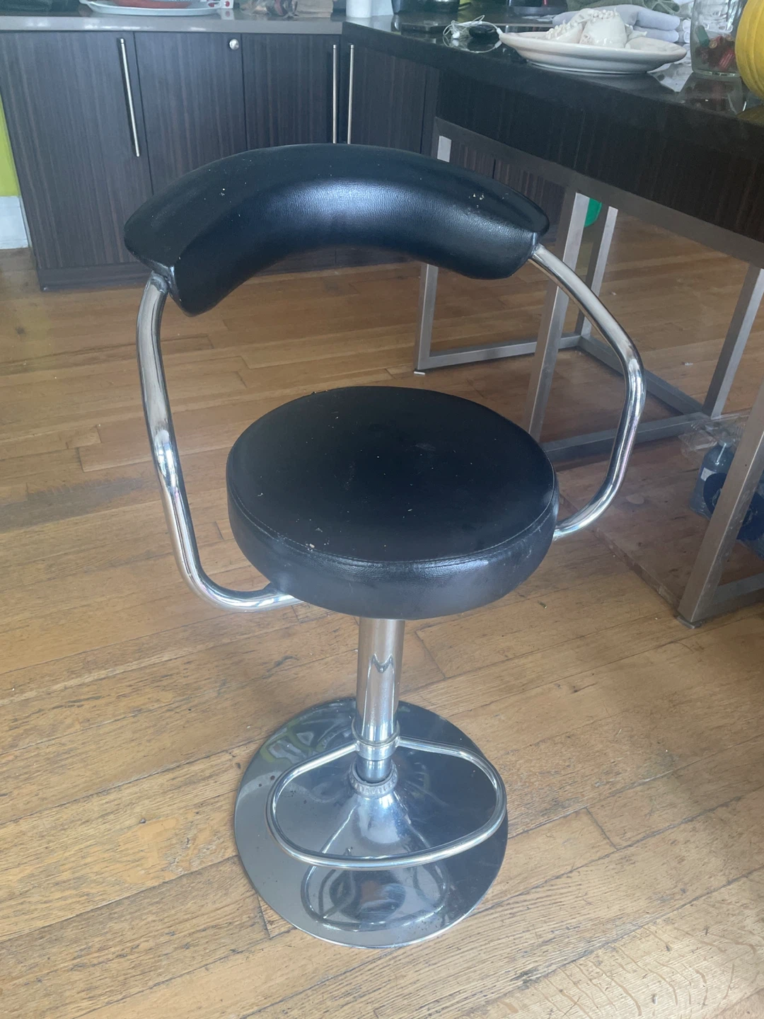 Black Swivel Bar Stool