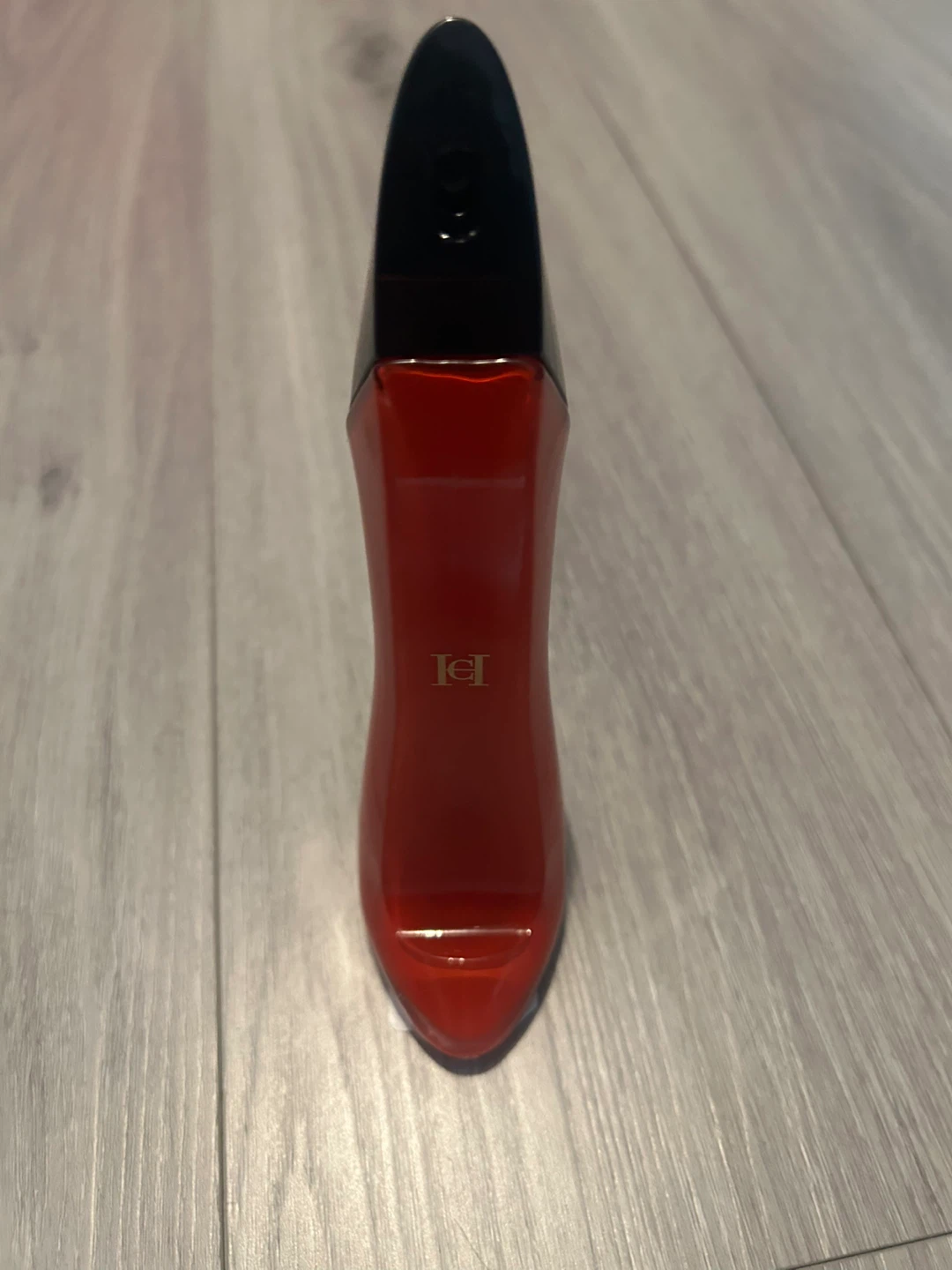 Carolina Herrera Very Good Girl 50ml - photo 2