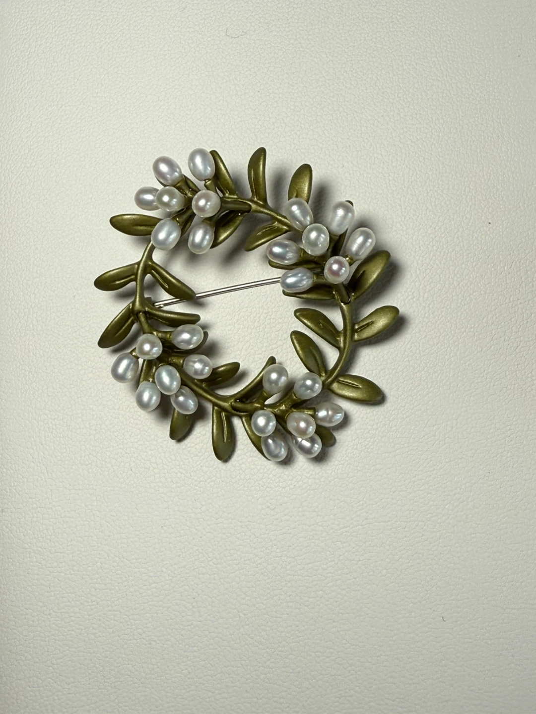Unique Brooch Collection - photo 2